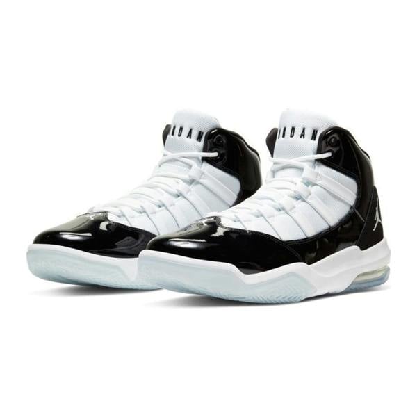 Nike Sneakers   in  Black