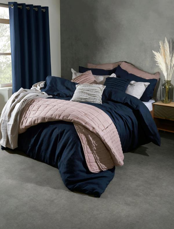 Lazy Linen Bedding Bundle - Duvet Cover, Pillowcase Pair + Fitted sheet - Navy