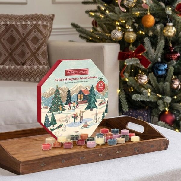 Yankee 24 days of Fragrance Wreath Advent Calendar