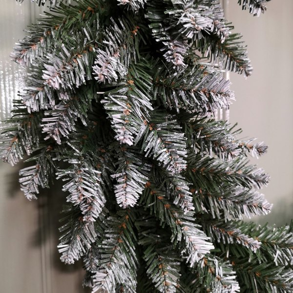Samuel Alexander 60cm Snow Tip Christmas Wreath with 160 Bullet Tips