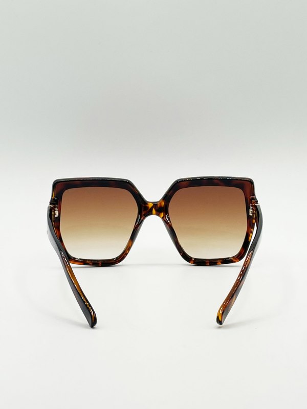 SVNX Oversize Cateye Sunglasses with Diamante Detail in Tortoise