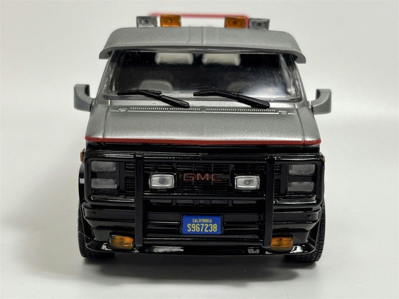 Greenlight The A Team 1983 GMC Vandura 1:24 Scale Greenlight 84072