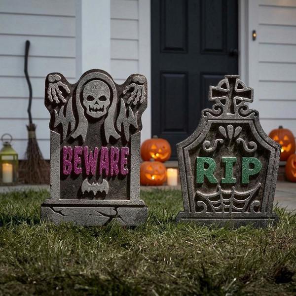 Garden Greatness 2 Pack Spooky Halloween Tombstones Set