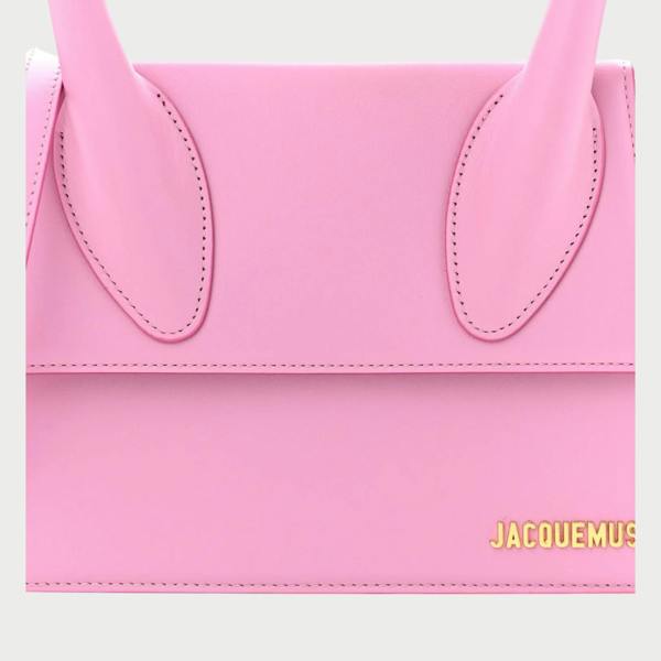 Supplied Fashion Le Grand Chiquito light pink leather handbag with gold logo detail