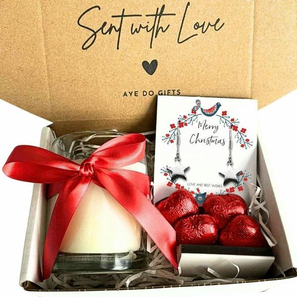 Aye Do Gifts Small Merry Christmas Star Gift Hamper | Earrings, Chocolates & Candle