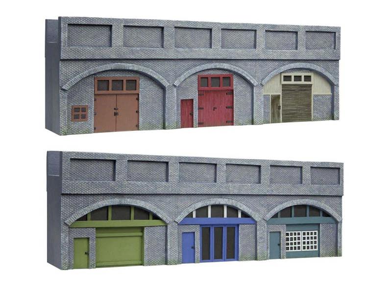 Hornby Skaledale Three Arch Viaduct w/Lockups (Pre-Built)