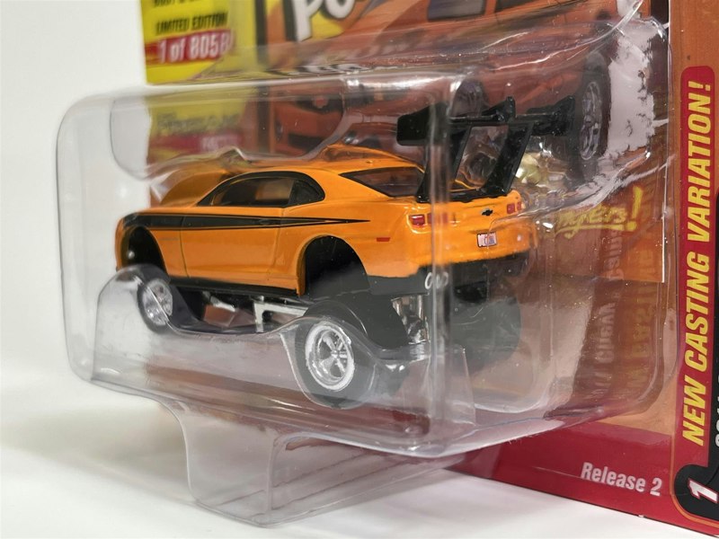 Johnny Lightning 2011 Chevy Camaro Zinger Blazing Orange Fire 1:64 Scale JLSF024A