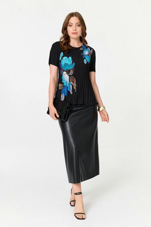 Black | Floral Pleated Short Sleeve Top
