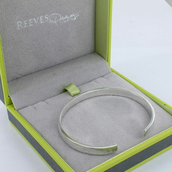 Reeves & Reeves Classic High Shine Cuff Large