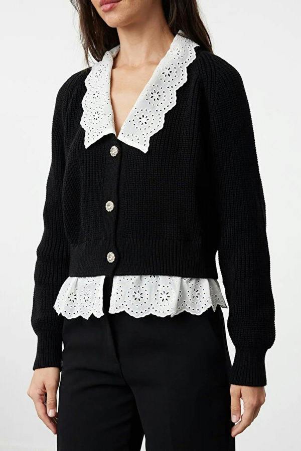 WOVCOR Crop V-Neck Knit Cardigan with Shirt Garnish Detail
