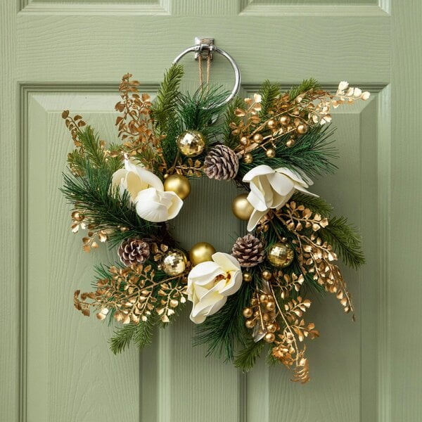 Samuel Alexander 40cm Champagne Magnolia Decorated Christmas Wreath