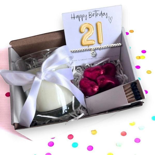 Aye Do Gifts Small 21st Birthday Gold Balloons Hamper | Candle, Bracelet, Chocolate