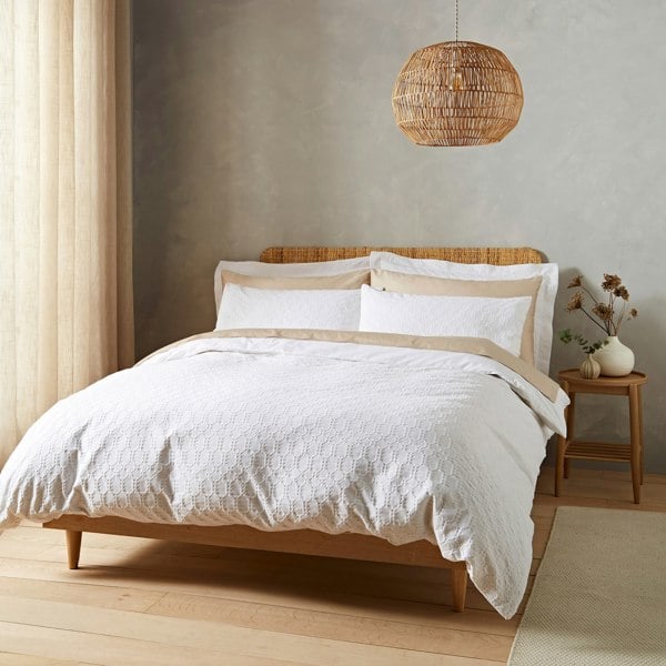 Bianca 180 Thread Count Waffle Cotton Circle Duvet Cover Set