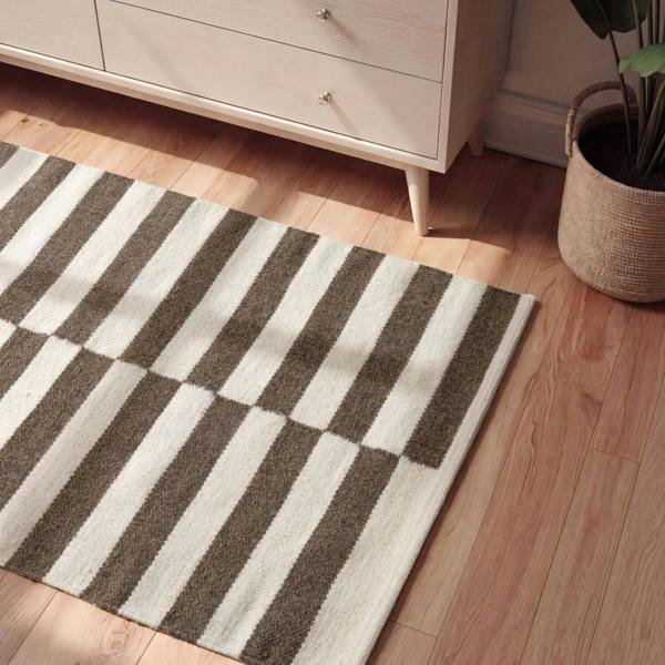 Vika Brown Wool Rug easy to clean rug, long-lasting, hand-made rug.