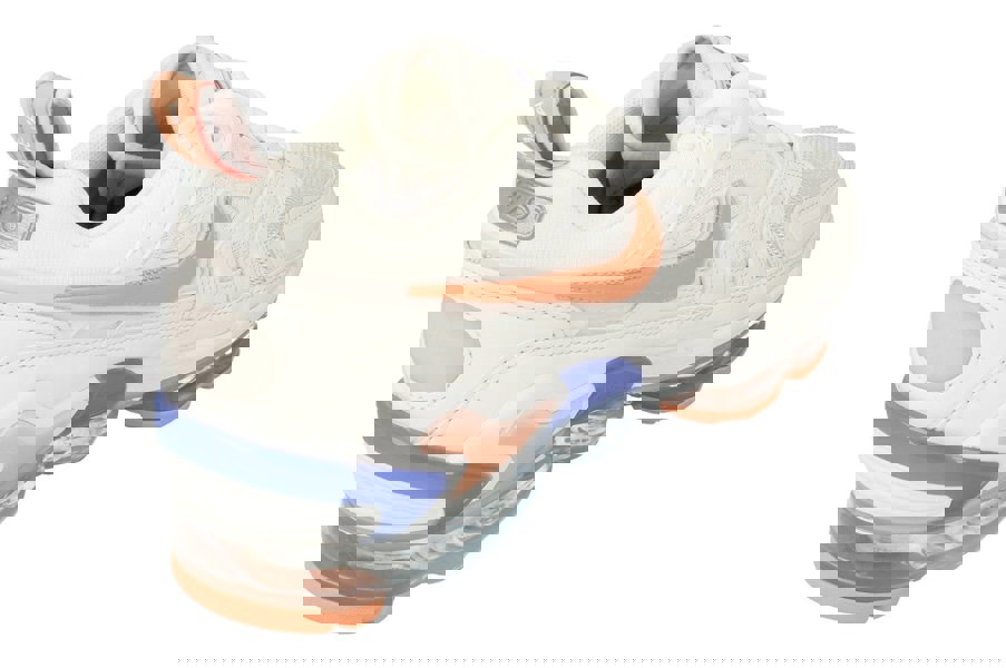 Nike Womens Air Vapormax Evo Dc9222 100 - White Crimson Bliss 100 - Photo 2