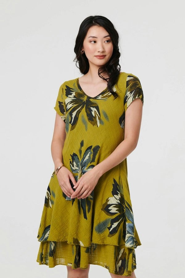 Green | Floral Short Sleeve Knee Length Dress

