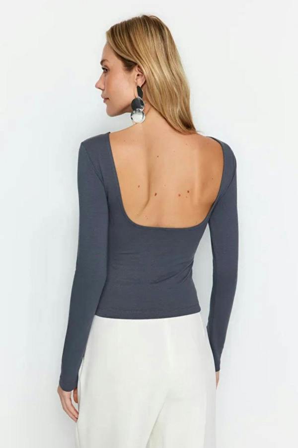 Hoxton Gal Cotton Stretch Fitted Knit Blouse with Open Back Detail