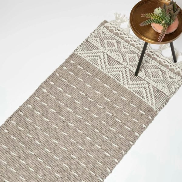 HOMESCAPES Patna Beige & Natural Kilim Wool Rug