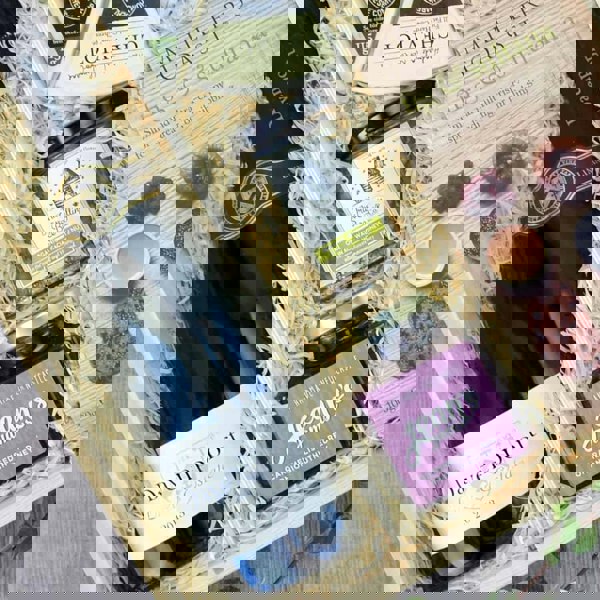 English Wine & Cheese Box