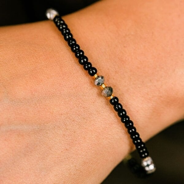 The Colourful Aura Black Green Bead Daily Elegant Indian Mangalsutra Adult & Kids Nazaria Bracelet