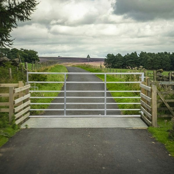 Durable Galvanized Metal Field Farm Gate Farm Gates Living and Home