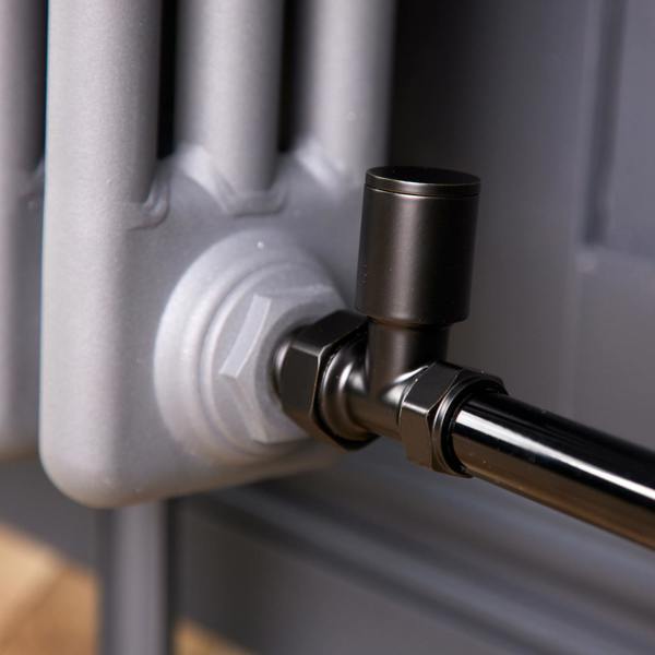 Flode Straight Round Manual Radiator Valve Pack | 15mm x 1/2″ | Satin Black