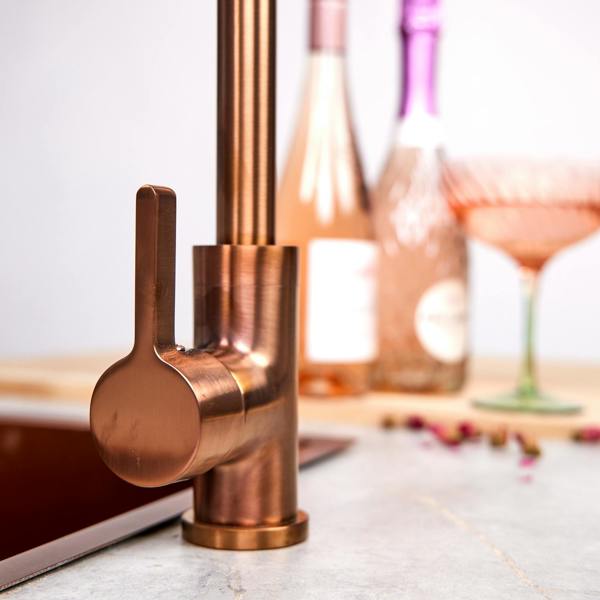 Flode Vättern | Single Lever Kitchen Sink Mixer Tap with Swivel Spout | Swan Neck Design | Copper Finish