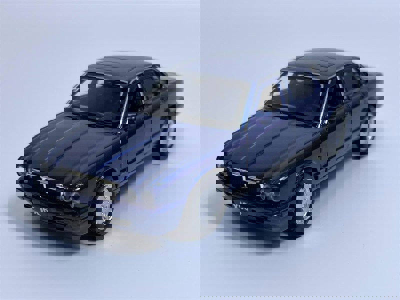 Tayumo Jaguar XJ6 LHD Sapphire Blue 1:36 Tayumo 36100019