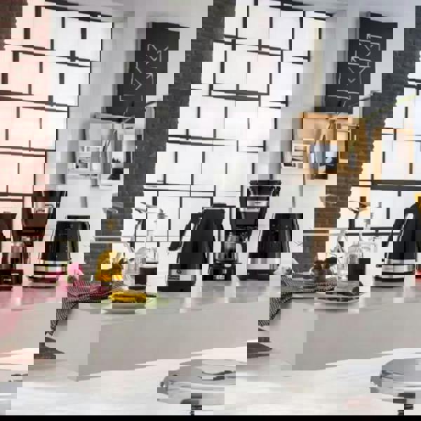 De’Longhi De'Longhi Active Line 1.7L 2000W Kettle Black EU Plug