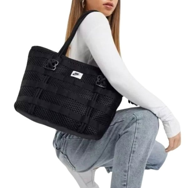 NIKE CU2607 010 BLACK SHOULDER BAG WOMENS One Size