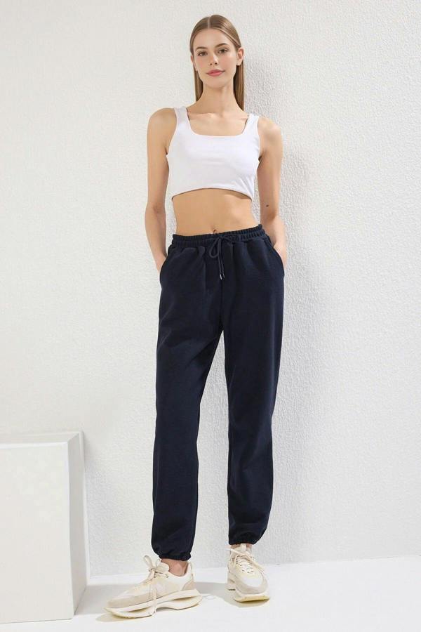 WOVCOR Relaxed Fit Knit Jogger with Pockets
