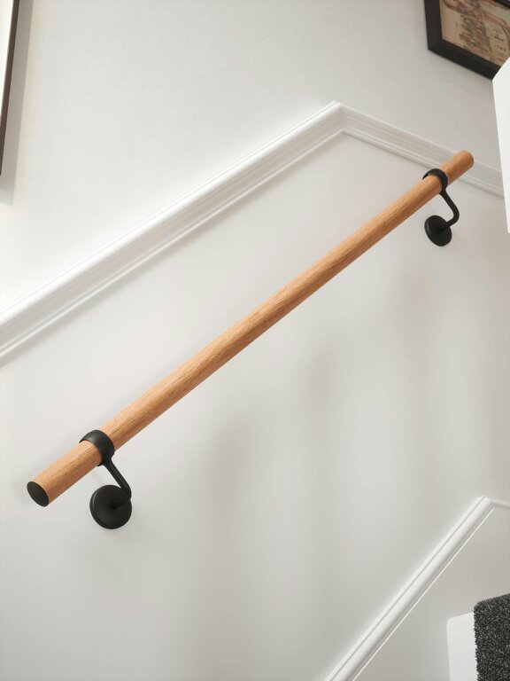 Handrails Direct Stoneleigh Red Oak Straight Flight Handrail