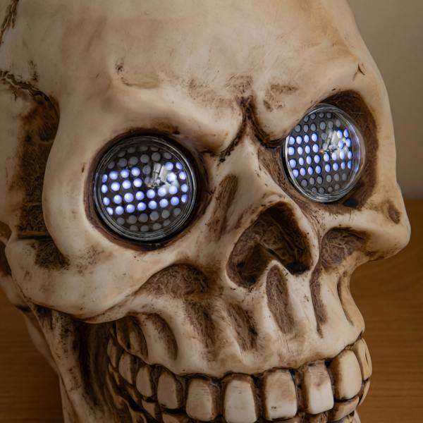 Samuel Alexander 21cm Battery Powered Light up Blinking Skull Halloween Decoration with LEDs