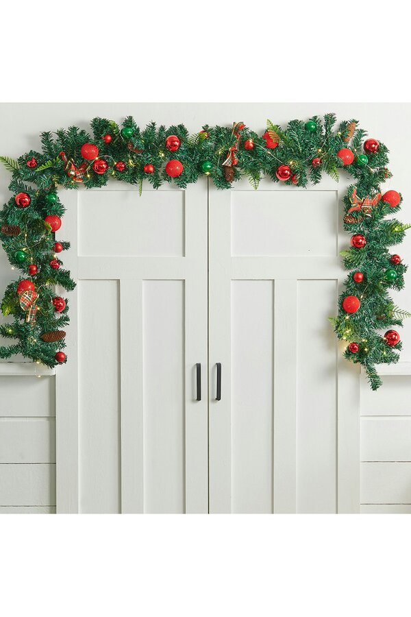Living and Home 2.7m LED Light String Berry Ball Garland Christmas Decor