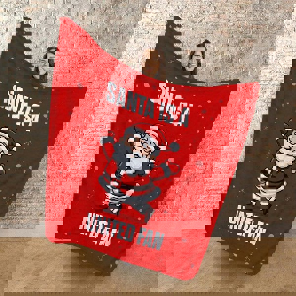 BritishmadeGifts Santa is a United Football Fan - Luxury Fleece Blanket 150cm X 150cm