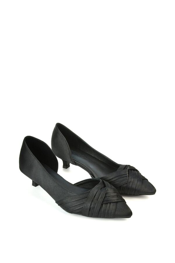 XY LONDON Pointed Toe Kitten Low Heel Classic Bridal Shoe Pumps