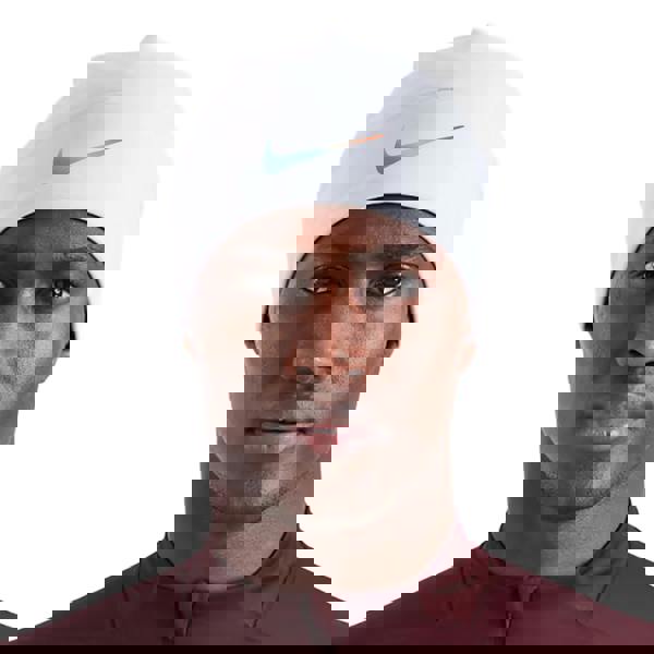 Nike U Peak Dri-FIT Uncuffed Beanie - Ghost - 