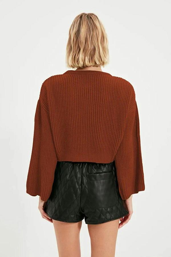 WOVCOR Crop Knit Sweater with Spanish Sleeve