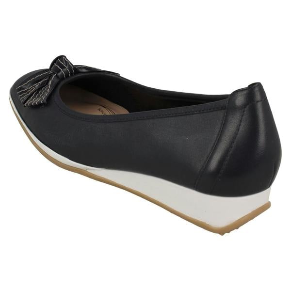 Van Dal Ladies Van-Dal Small Wedge Heeled Shoe Barbados II
