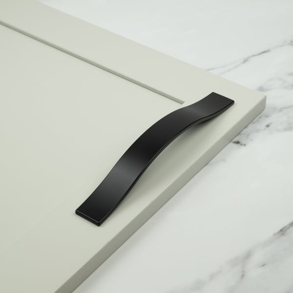 Handle & Home 160mm Matt Black Strap Handle