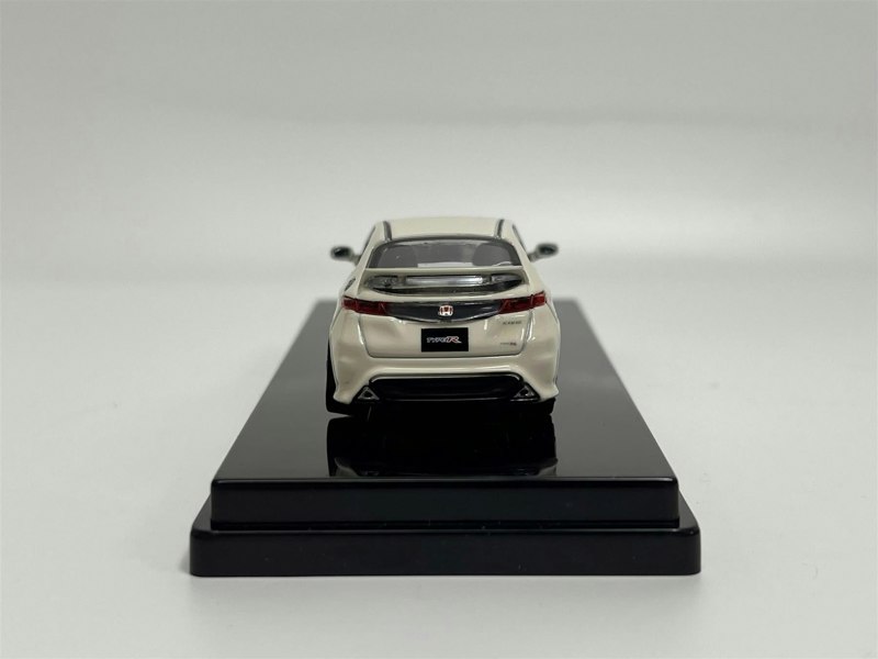 Paragon Honda Civic 2007 Type R FN2 White LHD 1:64 Paragon 55398