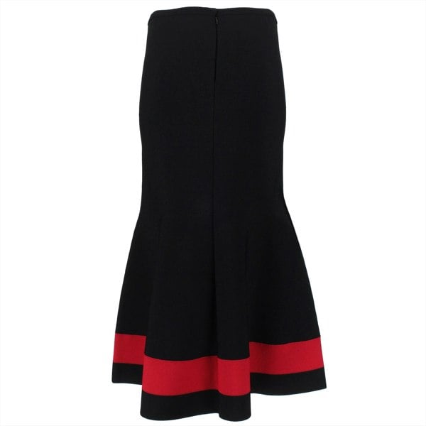 Victoria Beckham luxurious midi skirt A heavy interlock skirt in a finely ribbed knit