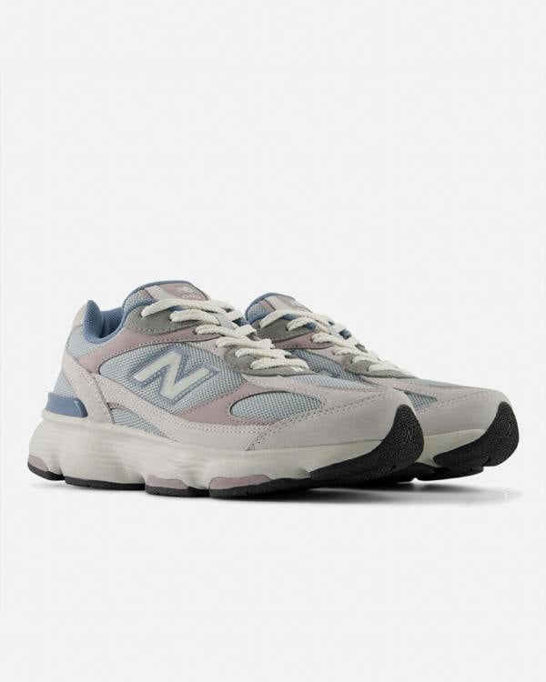 New Balance 603 Womens Trainers - Light Zinc Blue | CHO | Designer Womens Trainers