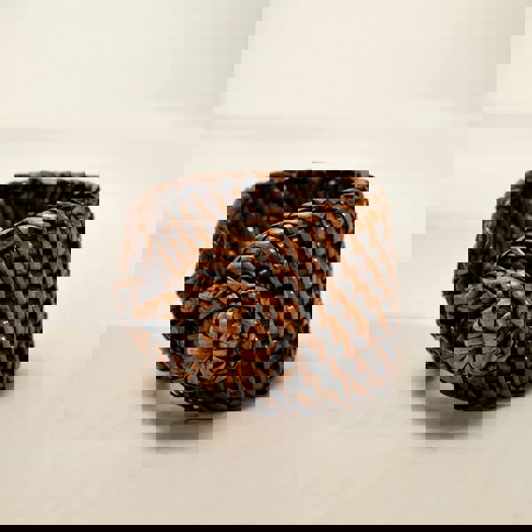 Coastal villa Homeware Shell Coastal Wicker Napkin Rings In 4 Colours