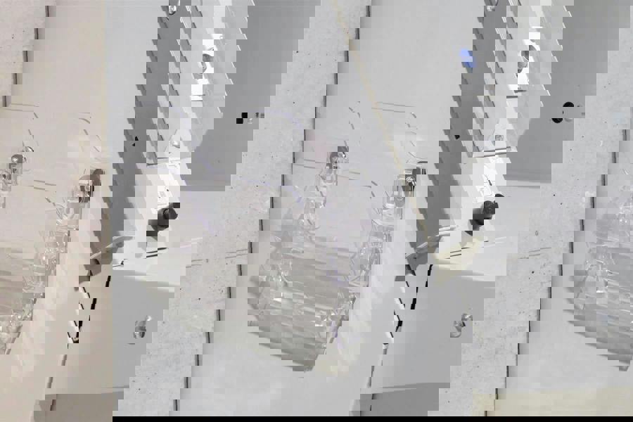 Durable A4 Magnetic Literature Holder | Dual Wall Display | FLEXIPLUS | Clear