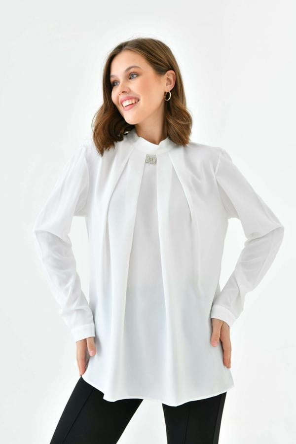Hoxton Gal Oversized Long Sleeves Brooch Detailed Top in White