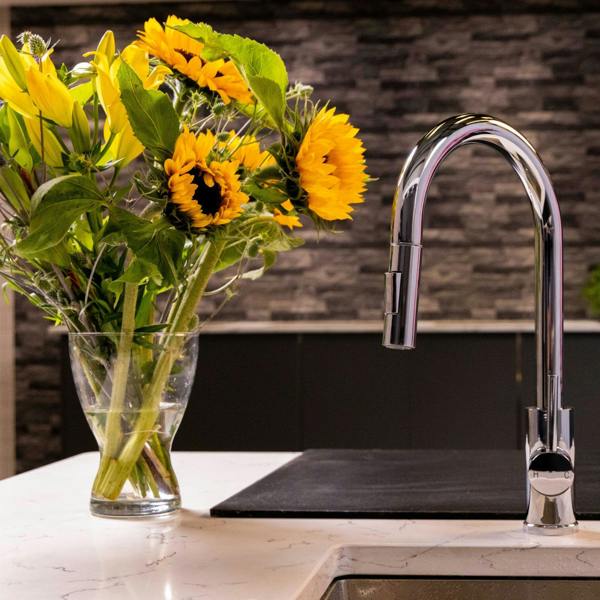 Flode Runda | Kitchen Sink Mixer with Pull out Spray | Chrome | Square Head