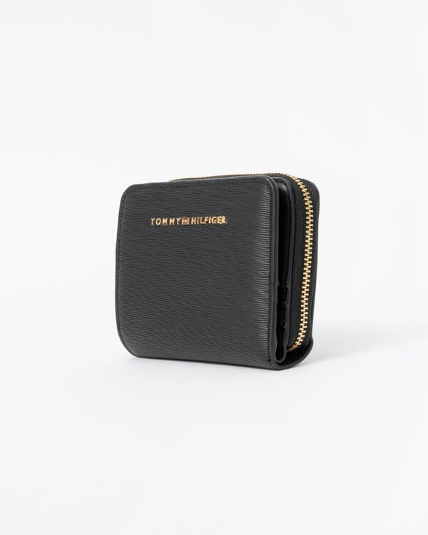 Tommy Hilfiger TH Modern Womens Medium Zip Wallet - Black