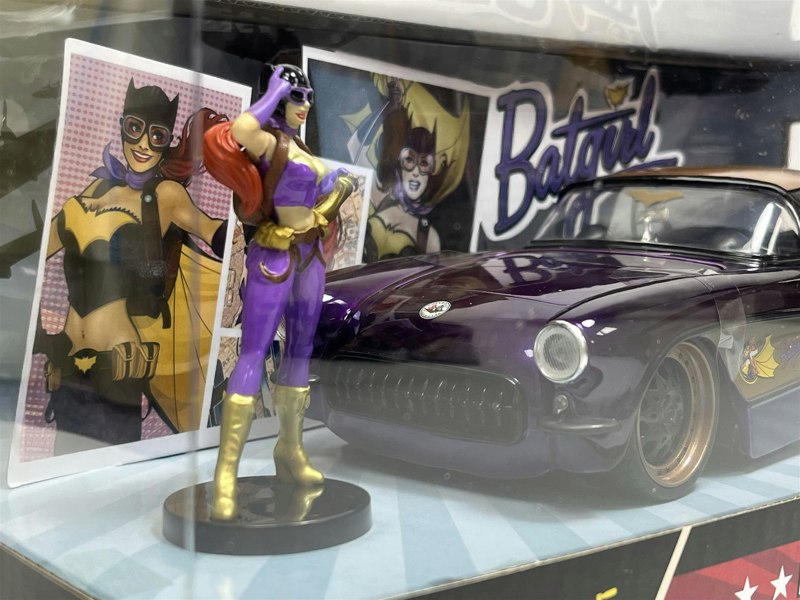 Jada Batgirl Figure and 1957 Chevy Corvette Purple 1:24 Scale Jada 253255007