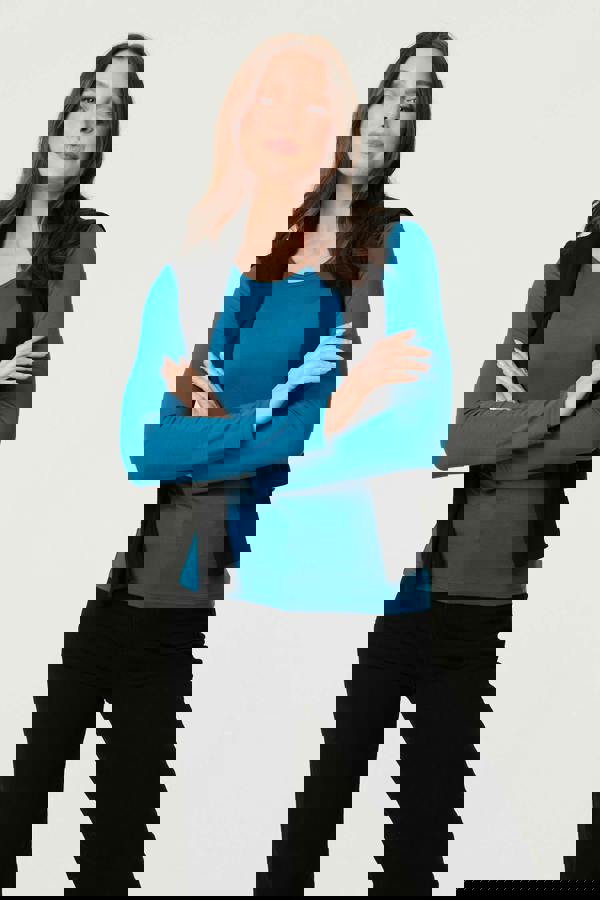 Teal | Long Sleeve Slim Scoop Neck Top : Model is 5'9"/175 cm and wears UK8/EU36/US4/AUS8